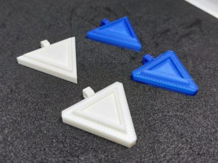 PVB anyag, kezelés nélkül, 0,2 mm-es szerszámmal